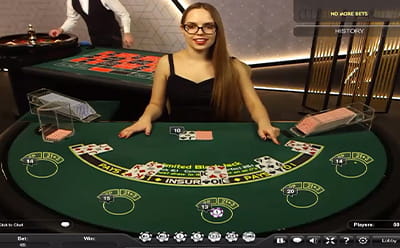 Juego de casino en vivo Live Ultimate Blackjack de Playtech en Perú