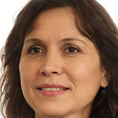 Rosa Sánchez Salazar – Fundadora de Mejorescasinosonlineperu.com